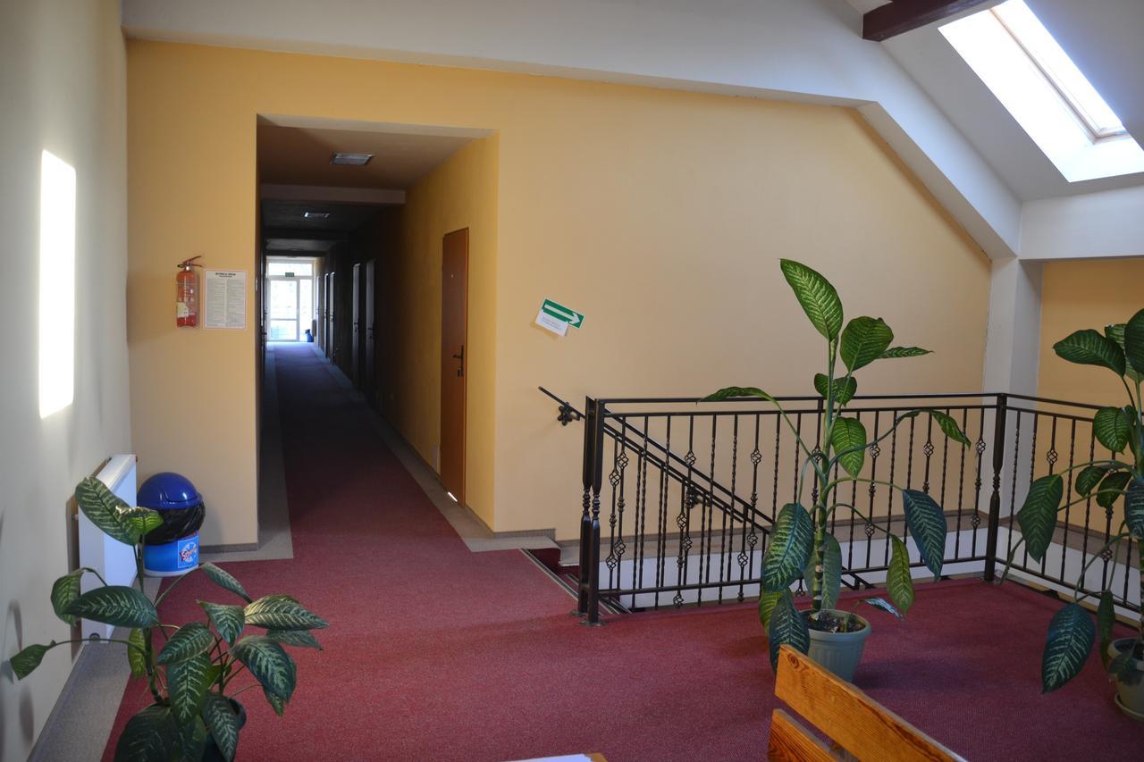 Legnickie Pole Hotelik Orlik מראה חיצוני תמונה
