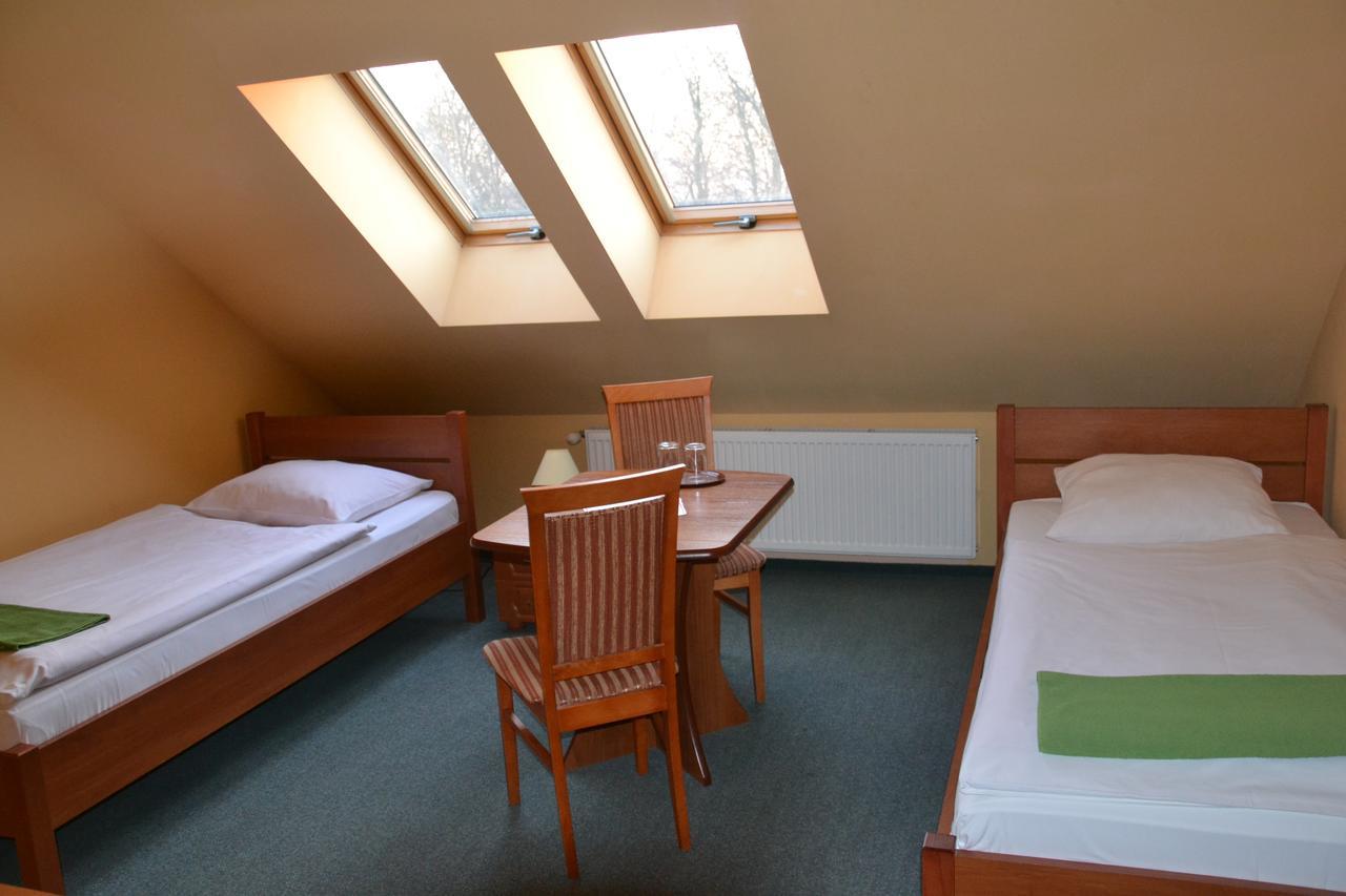 Legnickie Pole Hotelik Orlik חדר תמונה